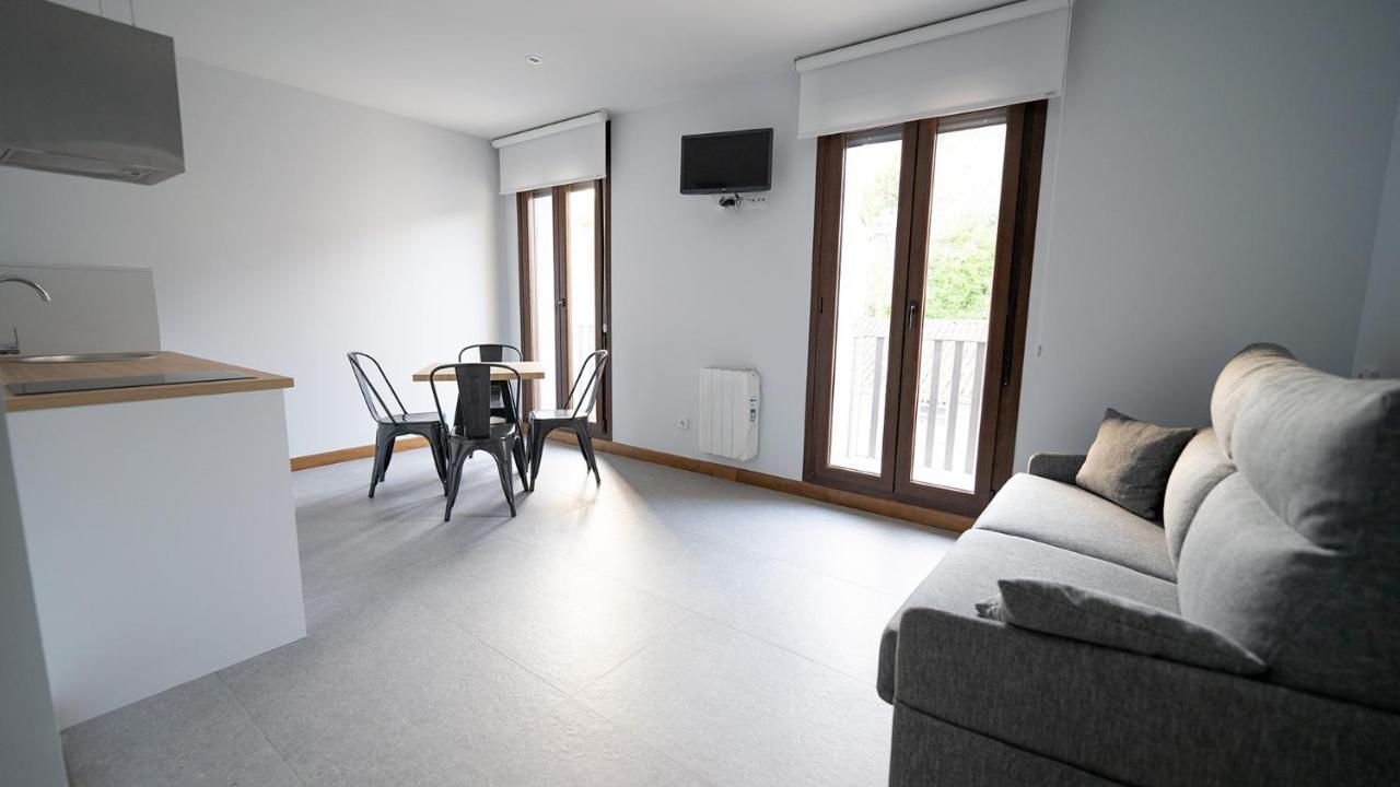 Apartamentos Puerta De Occidente Cornellana Exterior foto